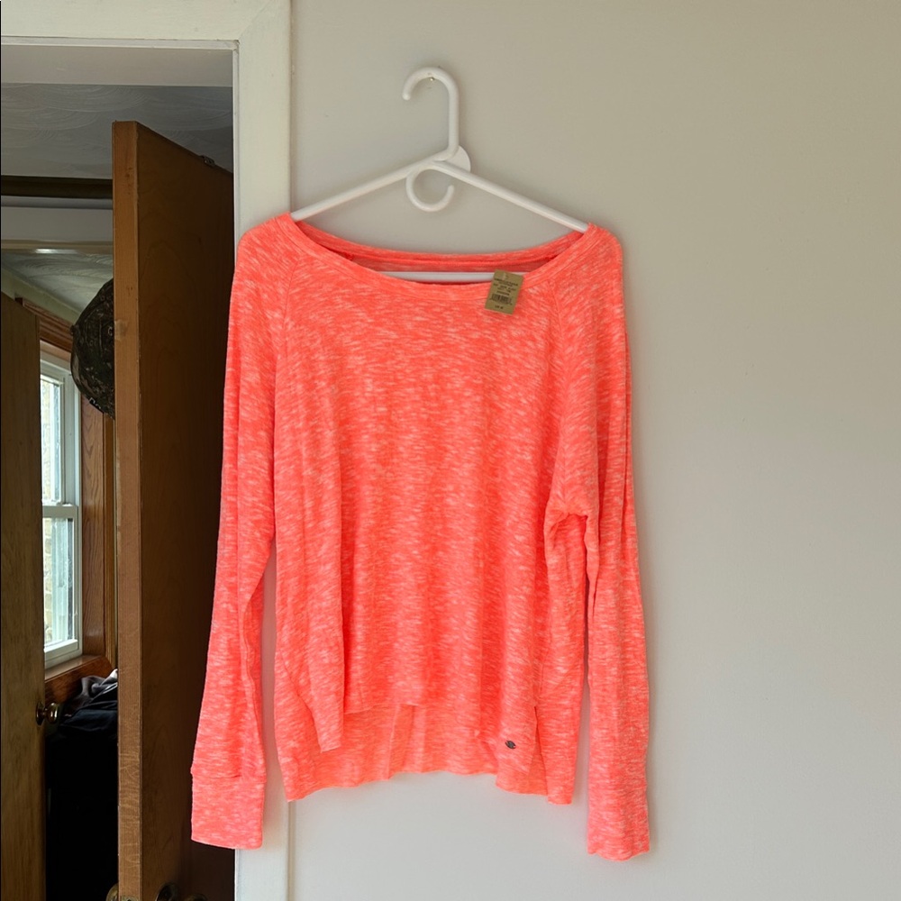 American Eagle Outfitters Coral soft and sexy plush sweater. NWT
